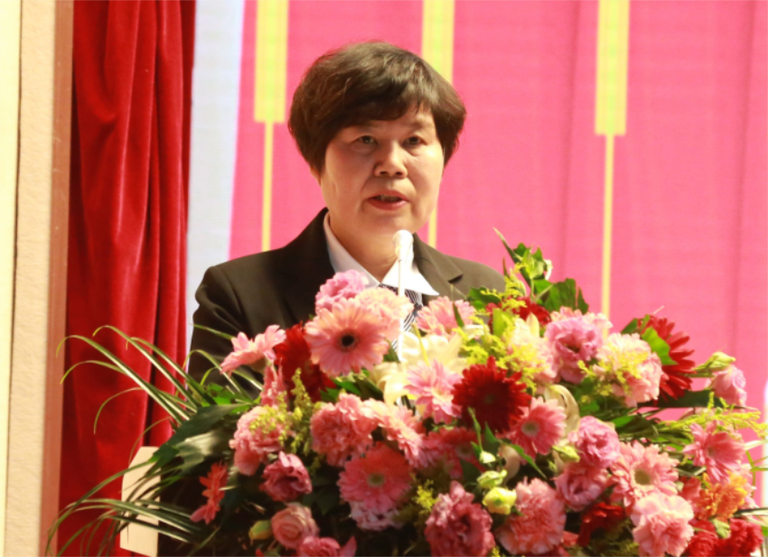 爱游戏体育官方网站首页（中国）有限公司第一届党委班子选举大会---徐州市树恩中学总校长薛淑萍同志致开幕辞